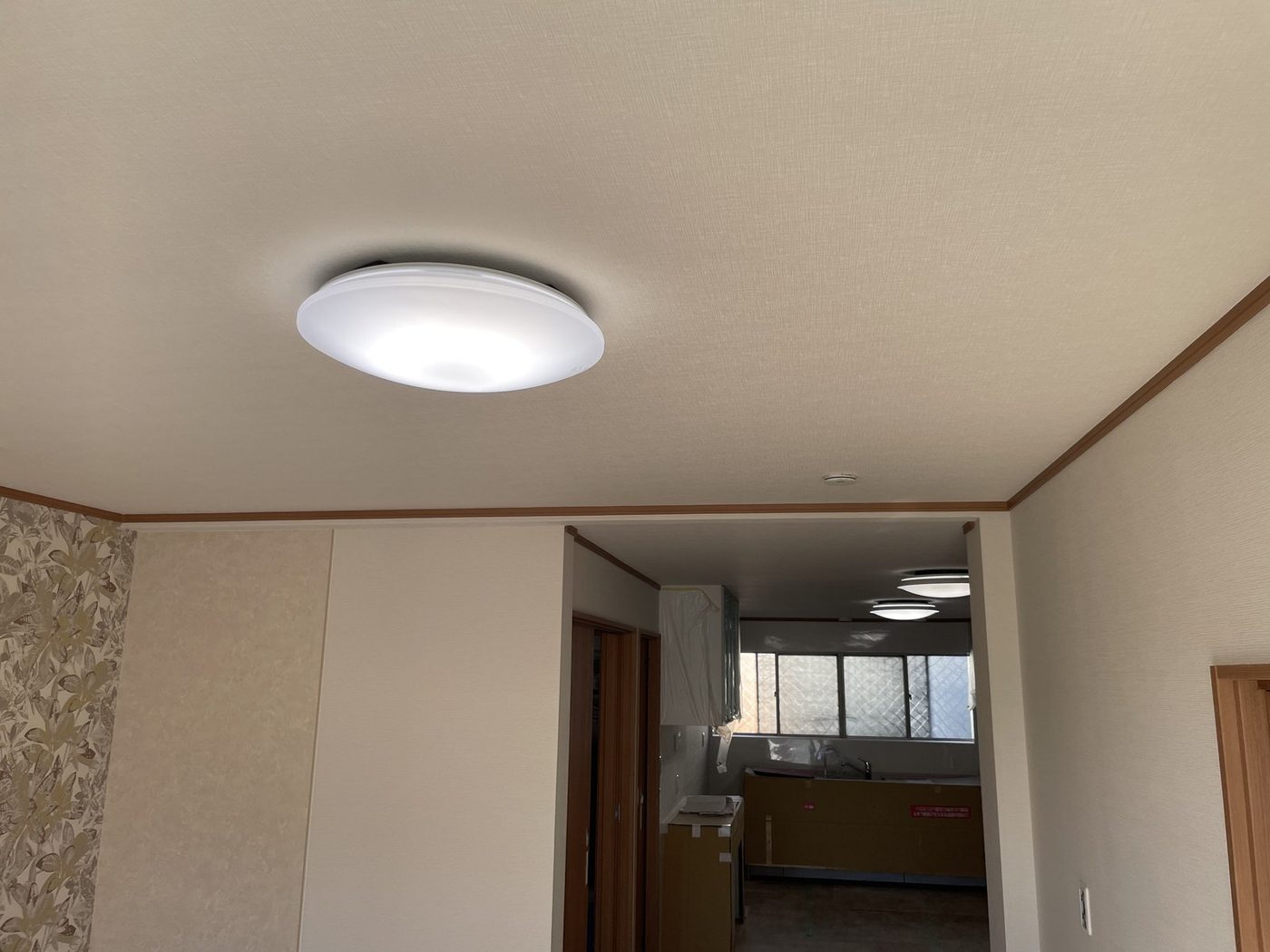 和室に取り付けたシーリングライト